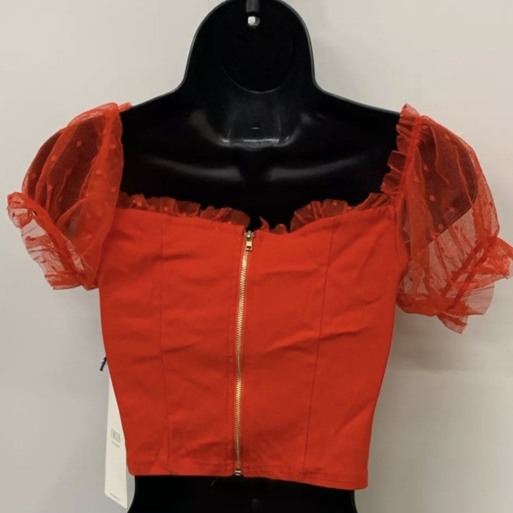 NWT Iris Los Angeles Lace Front Cropped Top Red Blouse Size Small - Picture 4 of 4